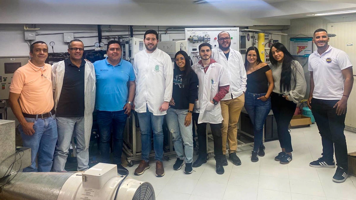 Academia AFT celebra a los primeros estudiantes de su curso HVAC Ready To Work