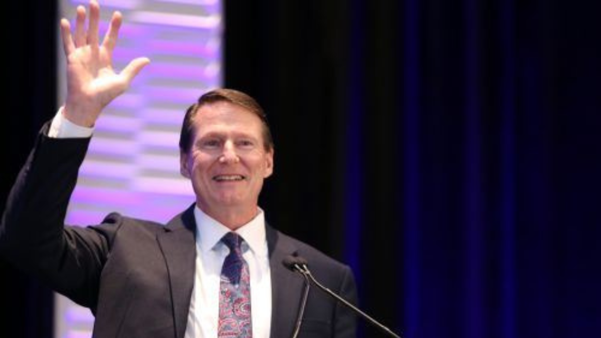 Jeff Littleton anuncia su retiro como vicepresidente ejecutivo
