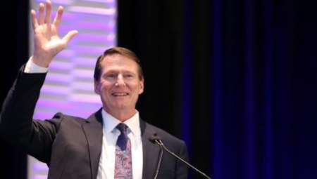 Jeff Littleton anuncia su retiro como vicepresidente ejecutivo